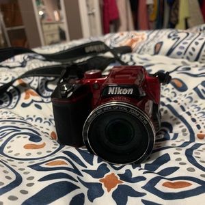 Nikon Coolpix B500